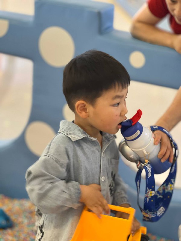 儿童节挖沙子儿童节挖沙子